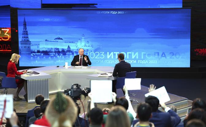Я спросил у Путина: "А почему бензин в Казахстане дешевле, чем в России?"