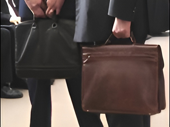 Чиновники сорвали сроки административной реформы. "РБК daily"